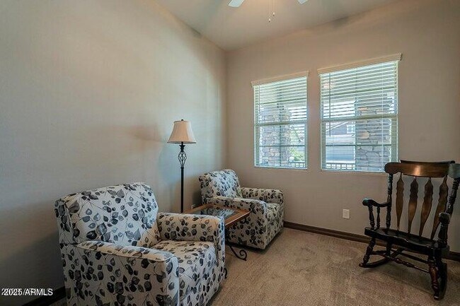 Building Photo - 3924 E Pinto Dr