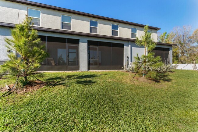 Building Photo - Luxury 3 BR + LOFT/2.5BA/1 Car Garage Luxury Townhome in the highly desirable GATED community of ...