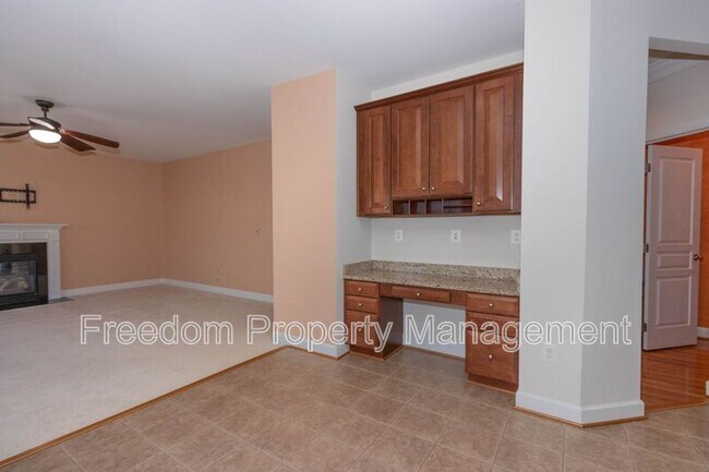 Building Photo - 10774 Monocacy Way