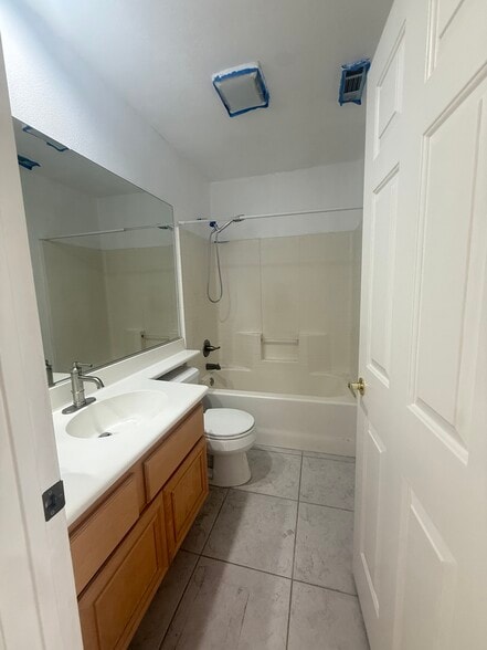 Building Photo - 78830 Wakefield Cir