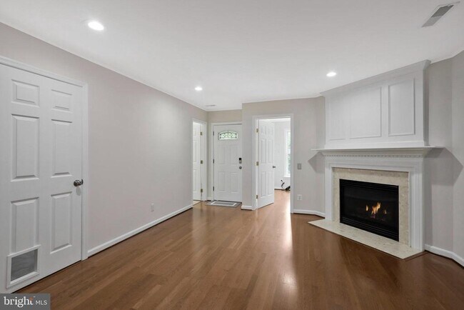 Building Photo - 5270 Kestrel Crossing Dr