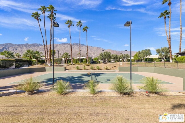 Building Photo - 427 N Calle Rolph