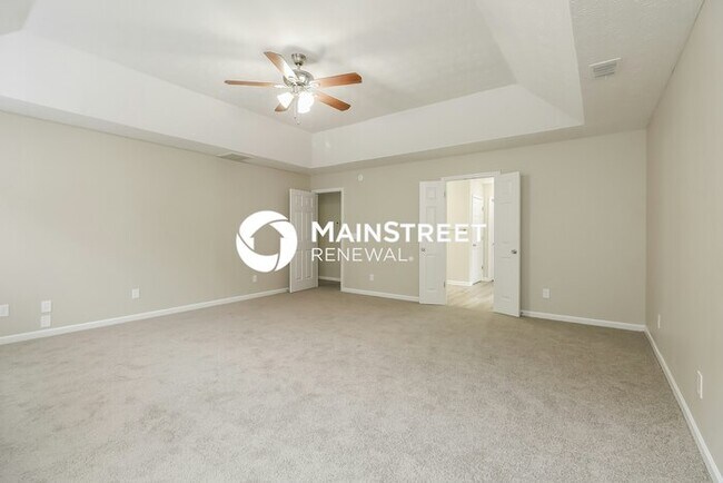 Building Photo - 4 Bedroom Pet-Friendly Home in Lithonia, GA with Main Street Renewal