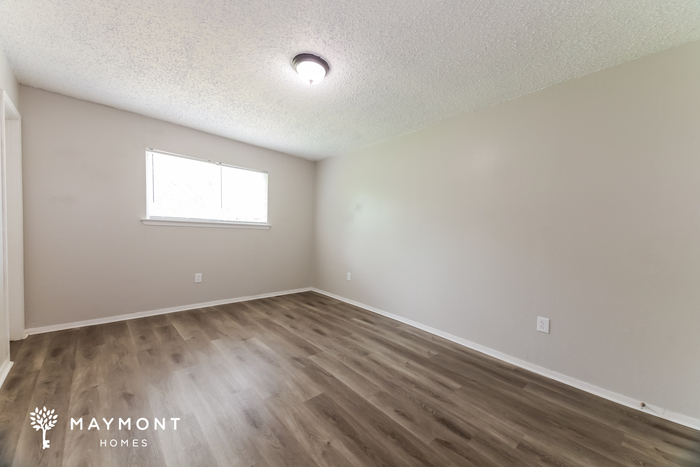 Building Photo - 638 Matador Dr