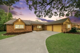 Building Photo - 10514 Haddington Dr