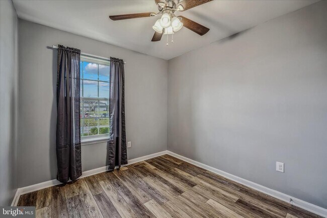 Building Photo - 243 Drexel Ct