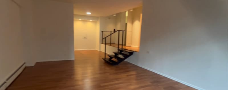 Building Photo - 57 E Chestnut St