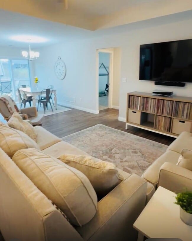 Building Photo - 5556 Sweetgum Cir