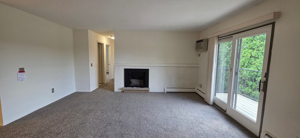Building Photo - 5586 Guilford Rd