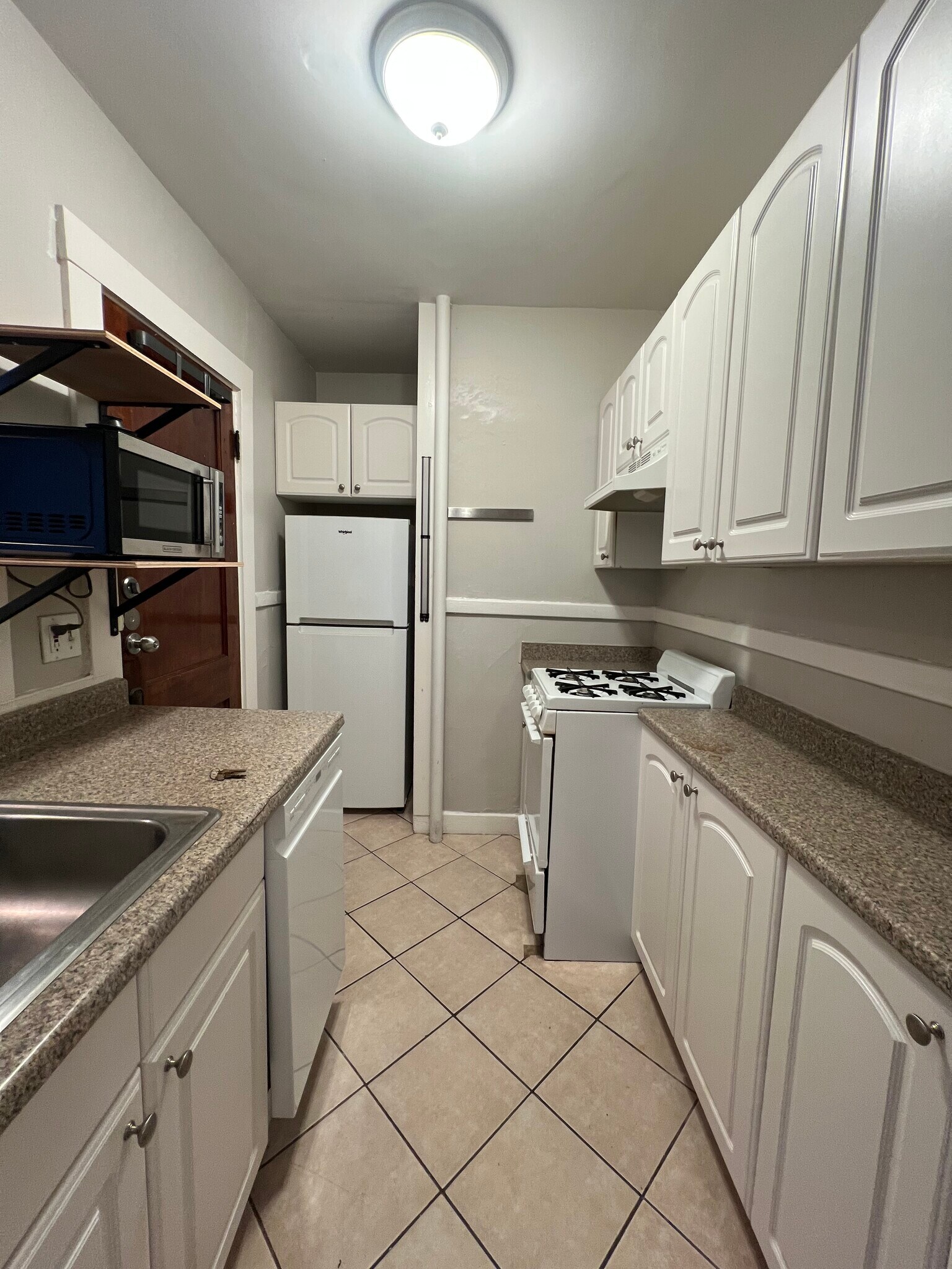 Building Photo - 11 Story St