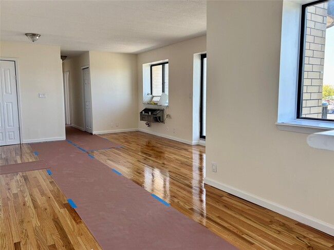 Building Photo - 145-18-145-34 34th Ave