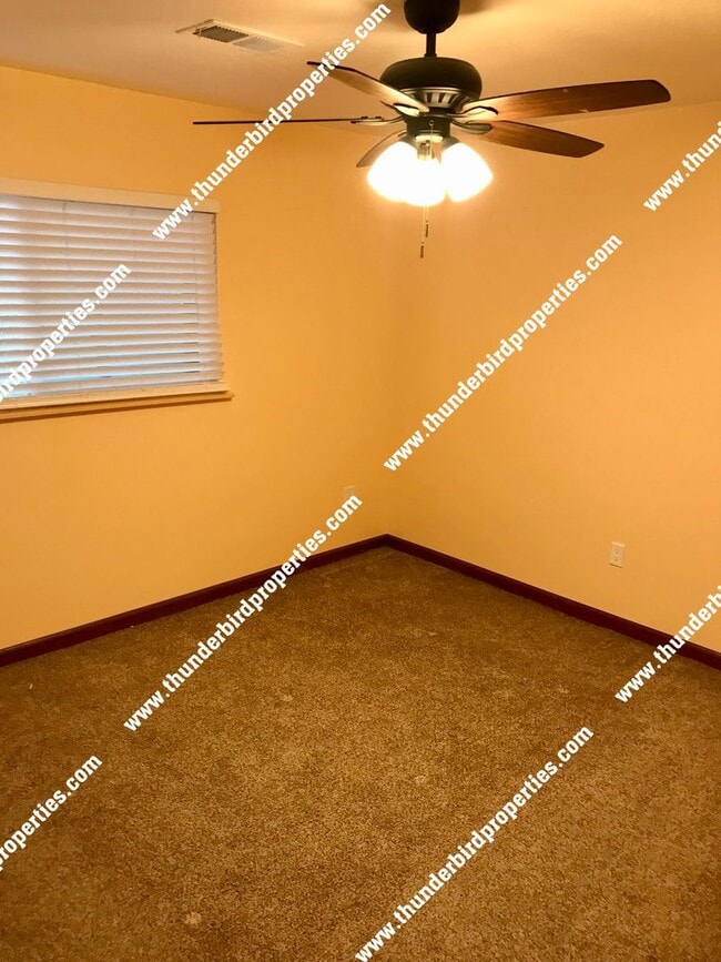 Building Photo - 1315 San Mateo