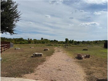 Building Photo - 812 Watson Way