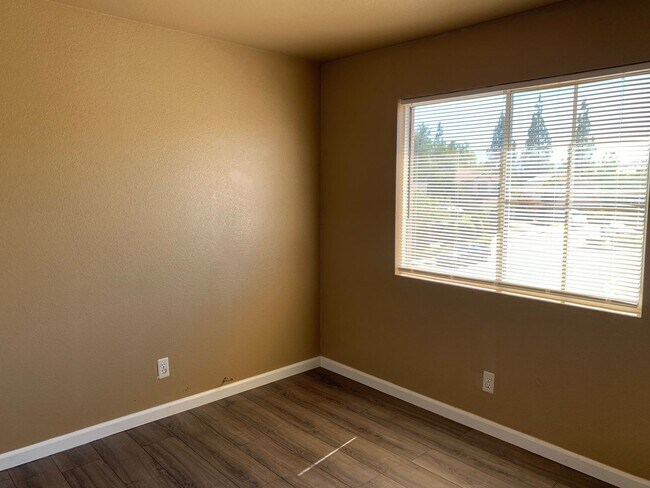 Building Photo - Fantastic Antioch Home!