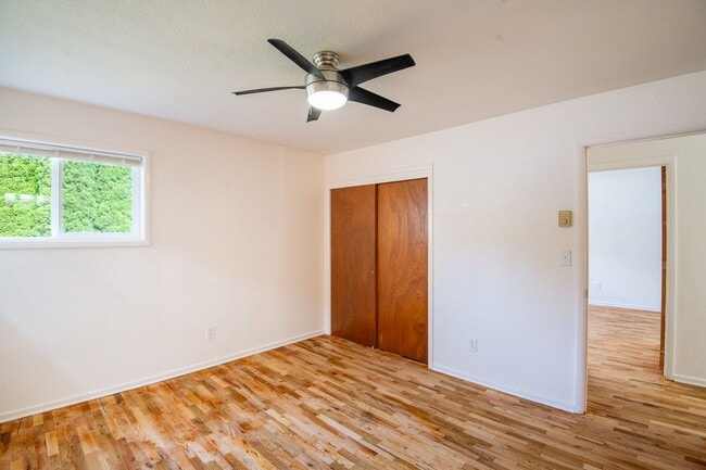 Building Photo - Charming, Newly-Renovated 3 Bed, 1.5 Bath ...