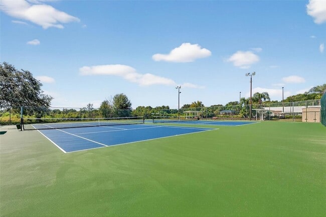 Building Photo - 5532 Sir Churchill Dr