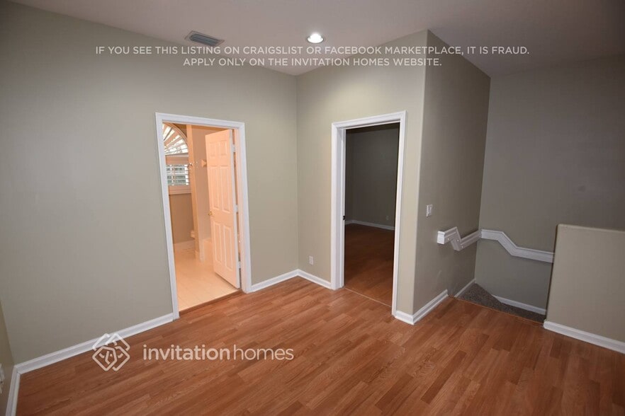 Building Photo - 117 Palm Cir