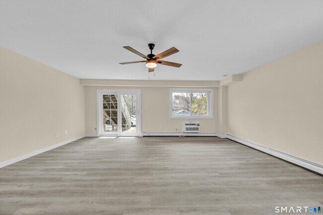 Building Photo - 113 Park Ave