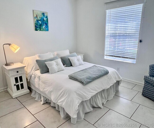 Building Photo - 2220 Soundings Ct