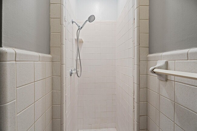 Building Photo - 2202 30th St