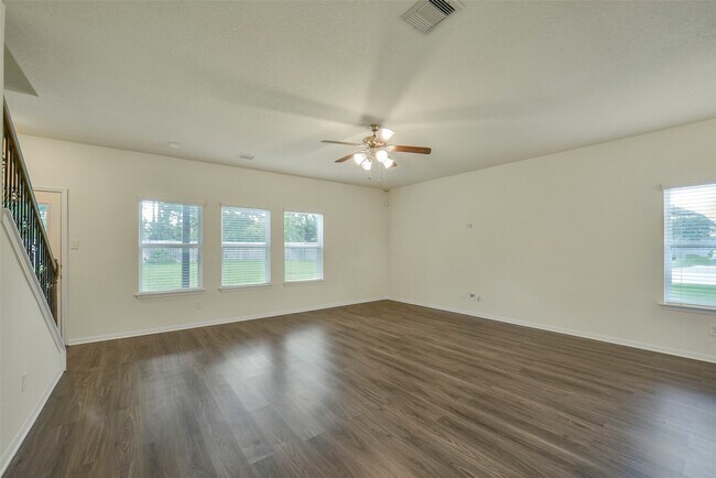 Building Photo - 10502 Chestnut Path Way