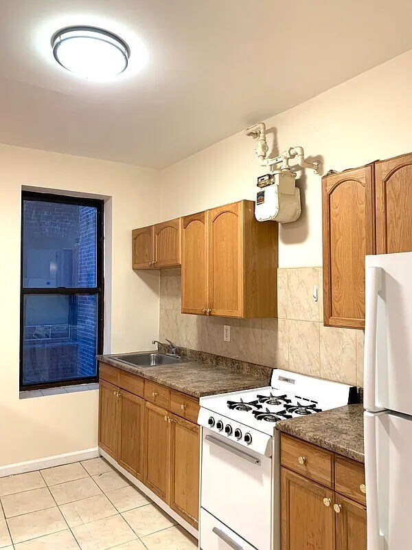 Building Photo - 100 West 139th Street