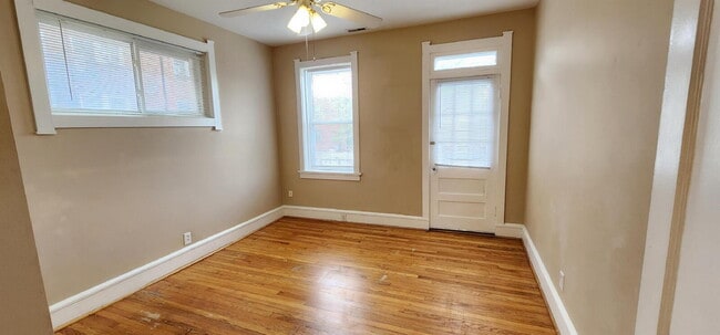 Building Photo - Bright & Spacious 2-Bedroom Apartment with Private Outdoor Space