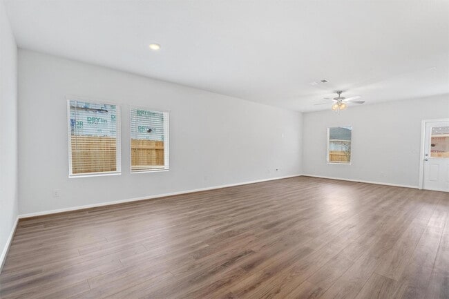 Building Photo - 249 Crystal Brook Dr