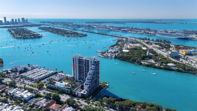 Building Photo - 1000 Venetian Way