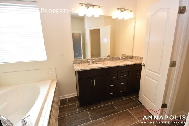 Building Photo - 7736 Cresap Ln