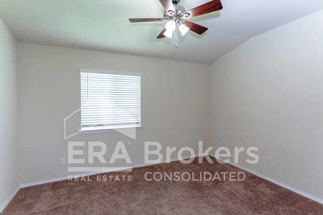 Building Photo - 1307 Stonewall Ridge
