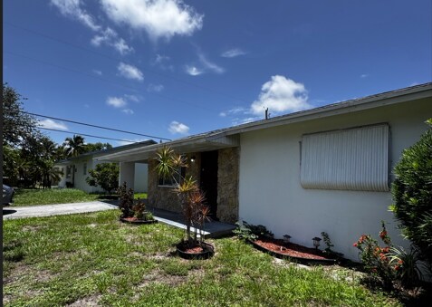 Building Photo - 908 NW 10th Ave