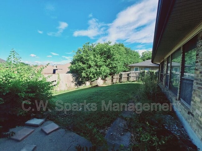 Building Photo - 4106 Cedar Creek Dr