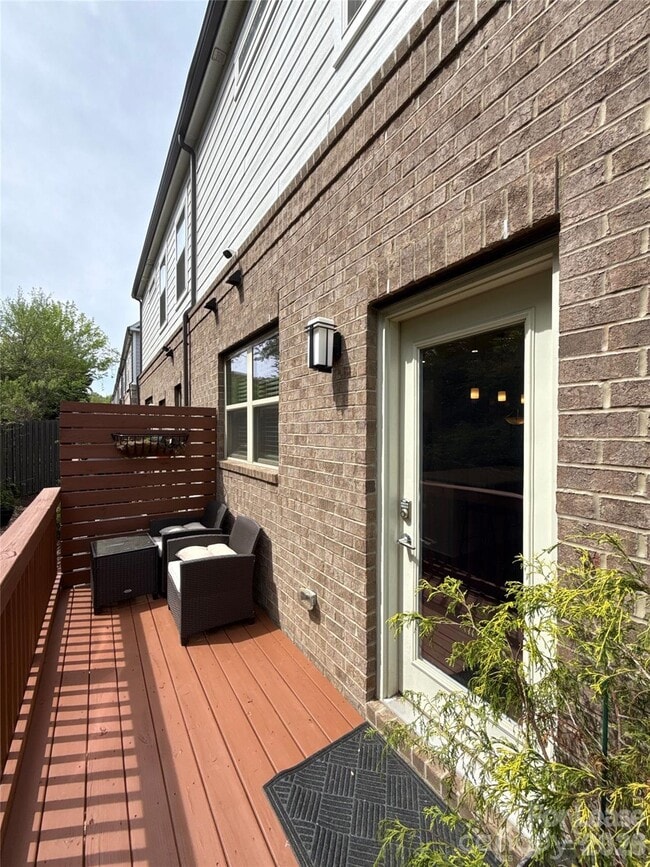 Building Photo - 17023 Soho Dr