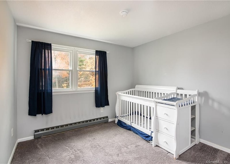 Building Photo - 7 Black Birch Rd