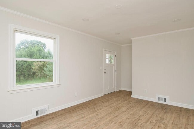 Building Photo - 8808 Oxon Hill Rd