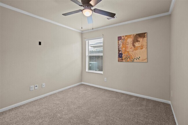Building Photo - 301 Turquoise Trade Dr