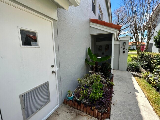 Building Photo - 7348 Lake Meadow Way