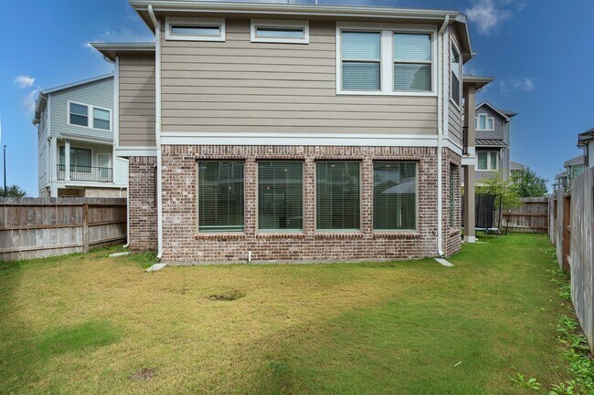 Building Photo - 23831 Oriole Vly Trl