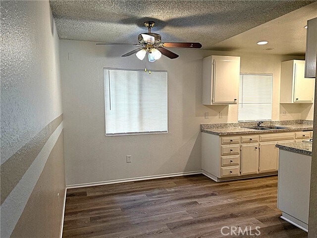 Building Photo - 420 E Blueridge Ave