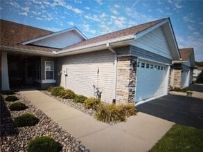 Building Photo - 7445 Timber Crest Dr S