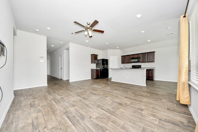 Building Photo - 23431 Harrow Fld Ln