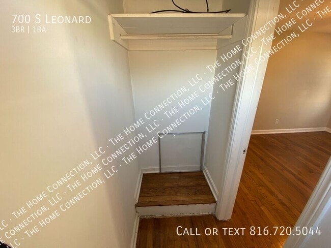 Building Photo - 700 S Leonard-