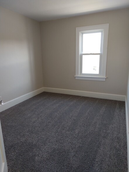 Bedroom 1 - 1007 9th Ave