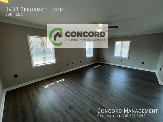 Building Photo - 1433 Bergamot Loop