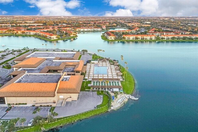 Building Photo - 300 SW 134th Way