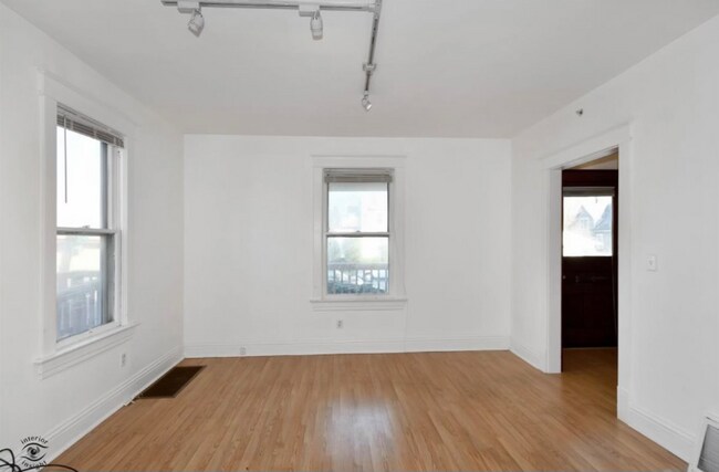 Building Photo - 2107 183rd St