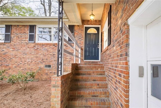 Building Photo - 86 Pioneer Trail