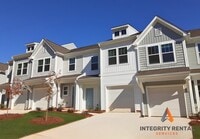 Building Photo - 3 br townhome Walking Distance to Downtown Albemarle! Ready now!