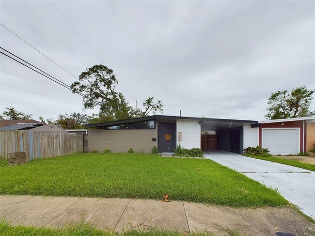 Building Photo - 7609 Amelia Rd